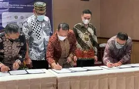 Kolaborasi Pemerintah dan Swasta dalam Pembangunan Pendidikan di Indonesia