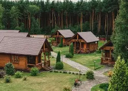 Desain dan Arsitektur Cottage Kayu Ramah Lingkungan